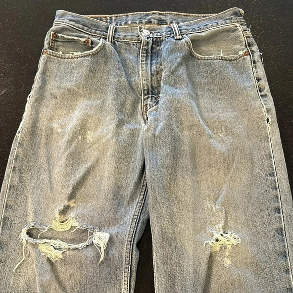 LEVI’S 550 Distressed Jeans Size W34 L30 - Picture 2 of 14